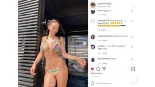 Sophie Mudd Nude Teasing Leaked 1