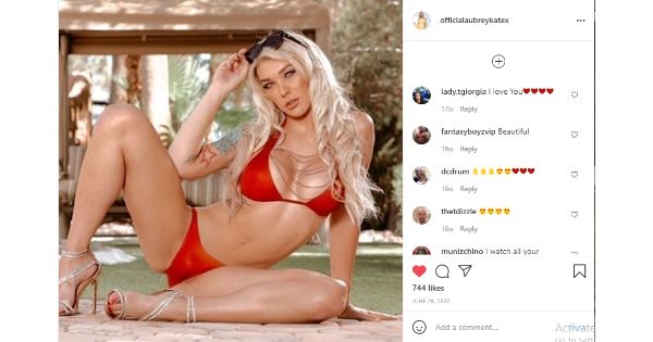 aubrey kate shemale blowjob on her knees porn