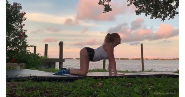 livstixs nude yoga practice in the sunset porn