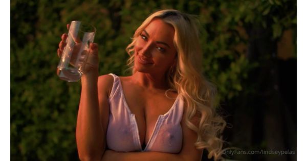 Lindsey Pelas Exclusive Onlyfa Outdoor Porn 4