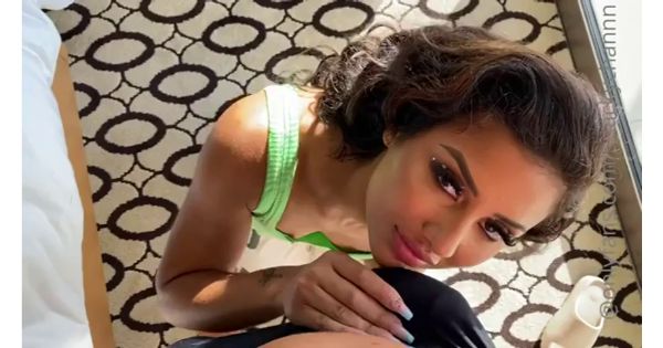 Snackychannn  Blowjob On Her Knees Porn Leaked 2