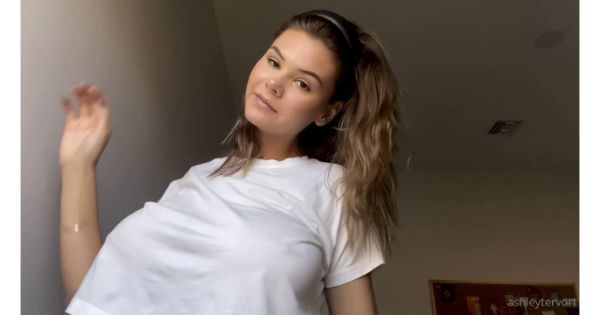Ashley Tervort Leaked Tits Bounce In Transparent White Tee