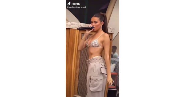 Madison Beer Porn Sexy Performance Singing Tiktok 1