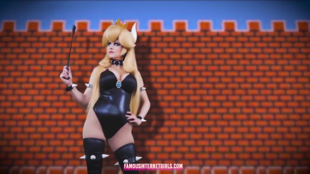 Angie Griffin Nude Tease Cosplay Patreon Video