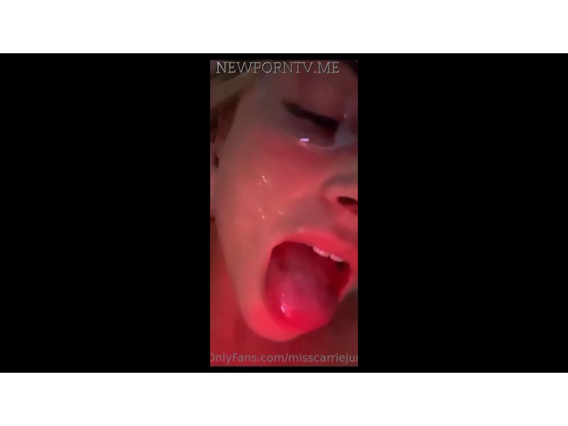 misscarriejune  onlyfans Cumshot in mouth 6