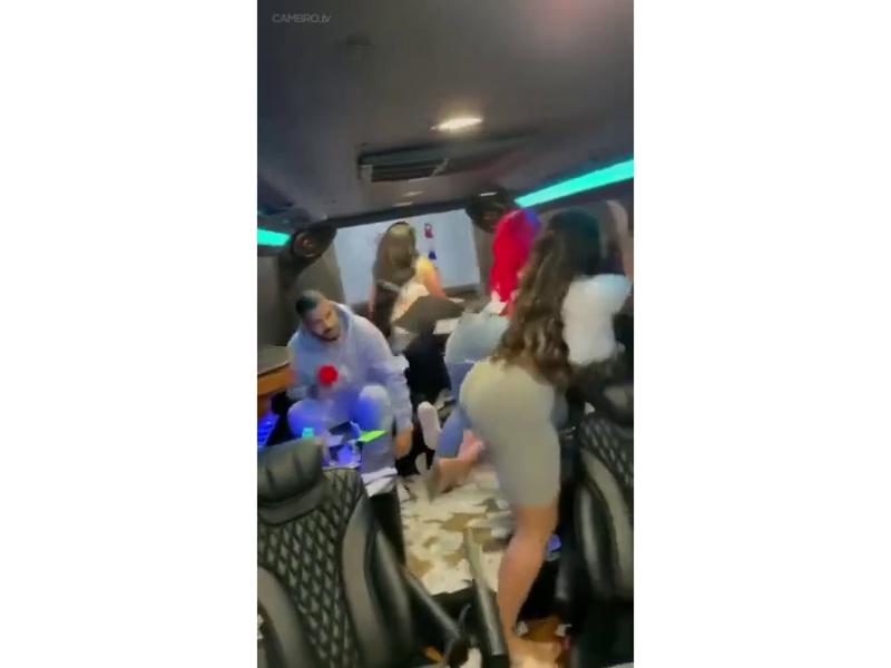 Drake Leak shoots music video with Baddies 58ra2c