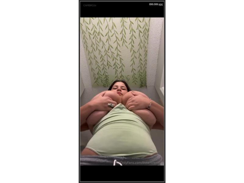 Ihearttrenity nude boobs pov sex