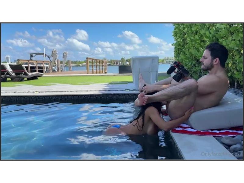Miss Lexa leaks Sloppy Blowjob In Pool Video