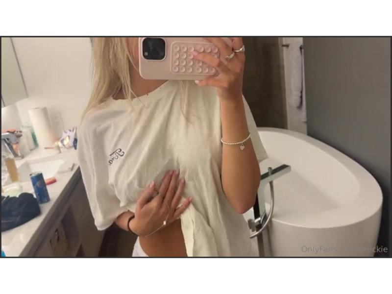 breckie hill sextape Hot Mirror Tits Play Video Leaked 2