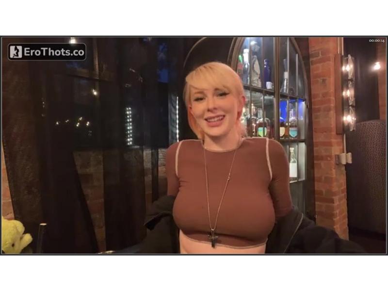 Jenna Lynn Meowri leak busty tits 92d8an