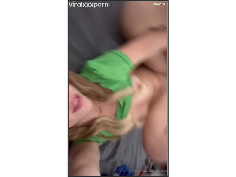 Callmeslooo Nude Video Finger touch Pussy